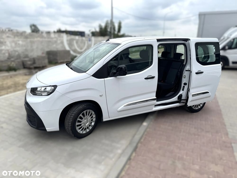 Toyota Proace City Verso 2024
