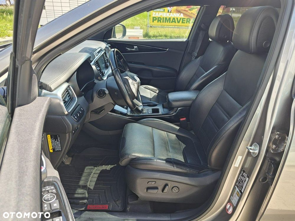 Kia Sorento - 12