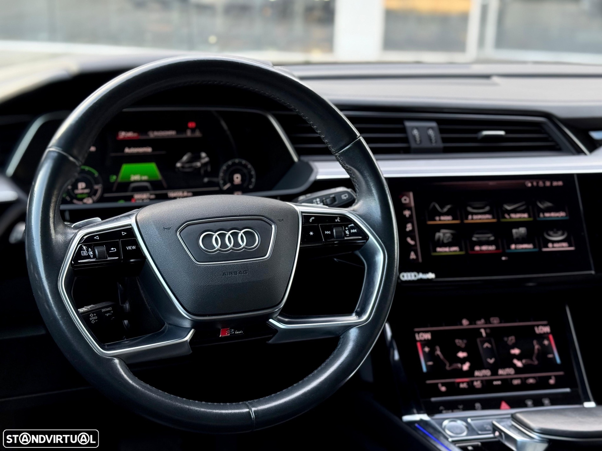 Audi e-tron 55 quattro S line - 30