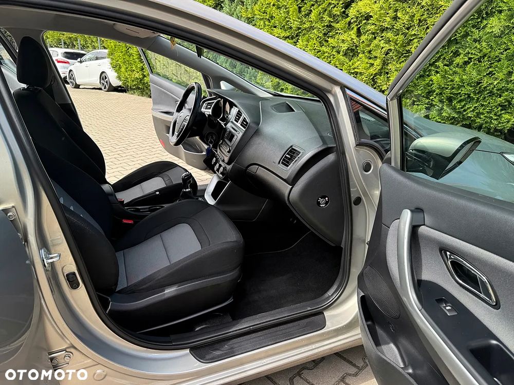 Kia Ceed 1.6 GDI XL - 17