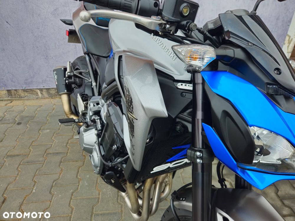 Kawasaki Z 900 - 12