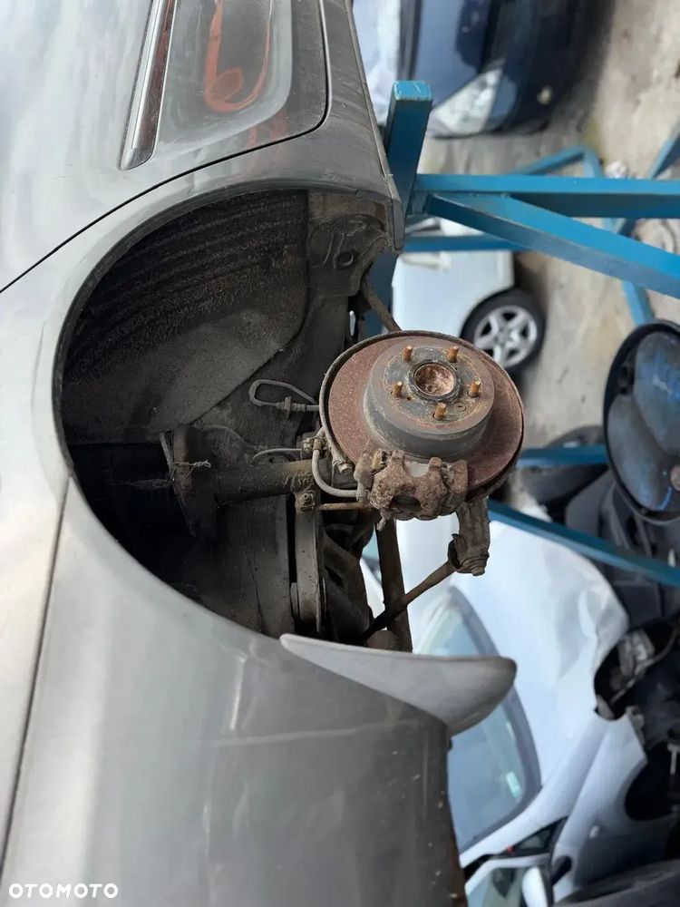 Toyota Camry 2004r  2.4 benzyna - na części - 5