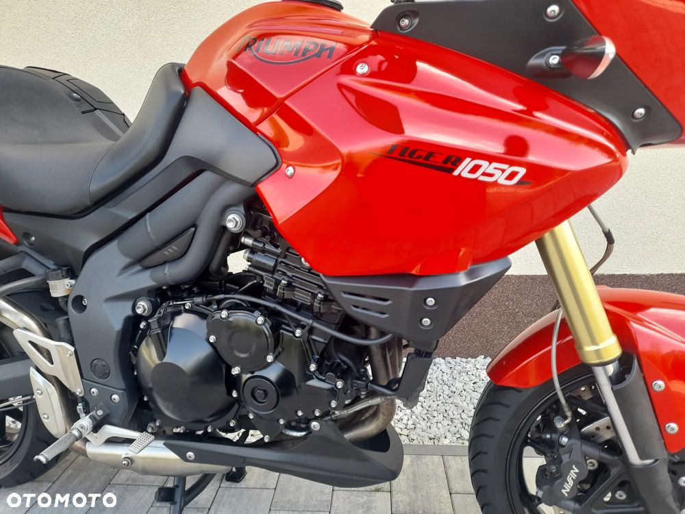 Triumph Tiger - 14