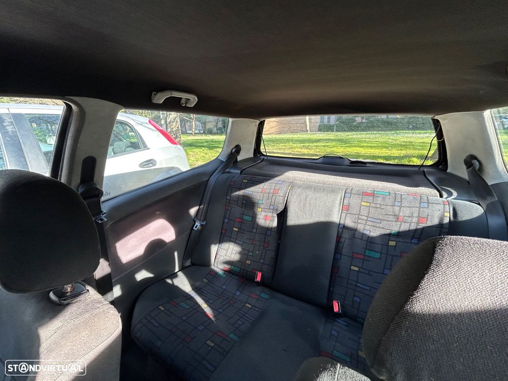 VW Polo 1.0 Fox - 13