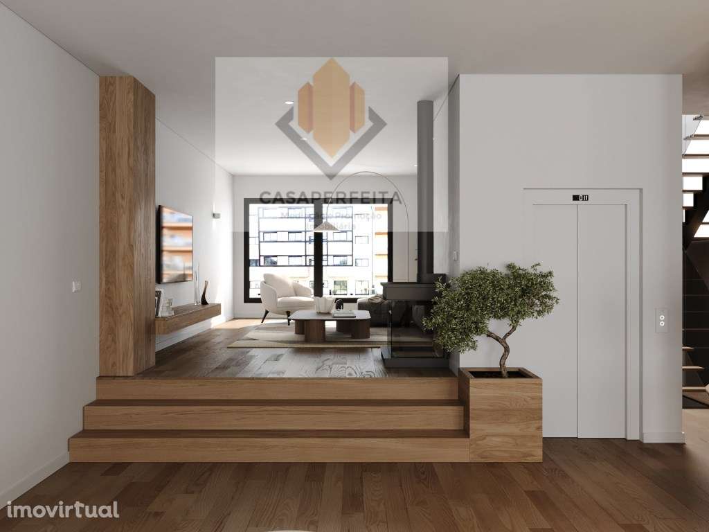 Moradia T4 de Luxo com Jardim, Terraços e Elevador - Custóias - Mat... - Grande imagem: 2/14