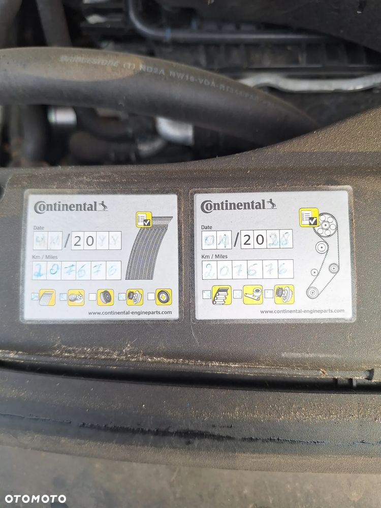 Volkswagen Golf - 11
