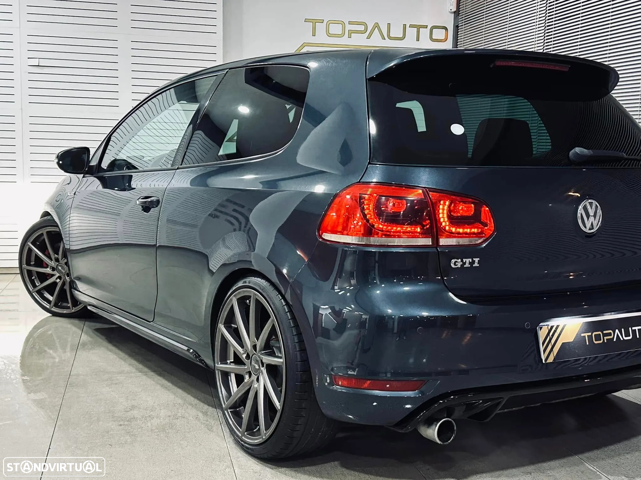 VW Golf 2.0 GTI - 8