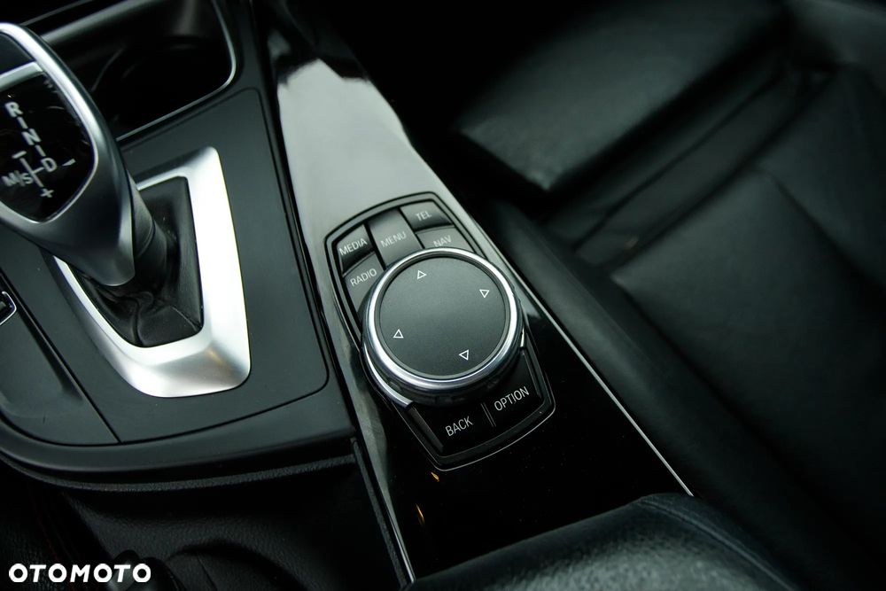 BMW Seria 4 420d Sport-Aut Sport Line - 36