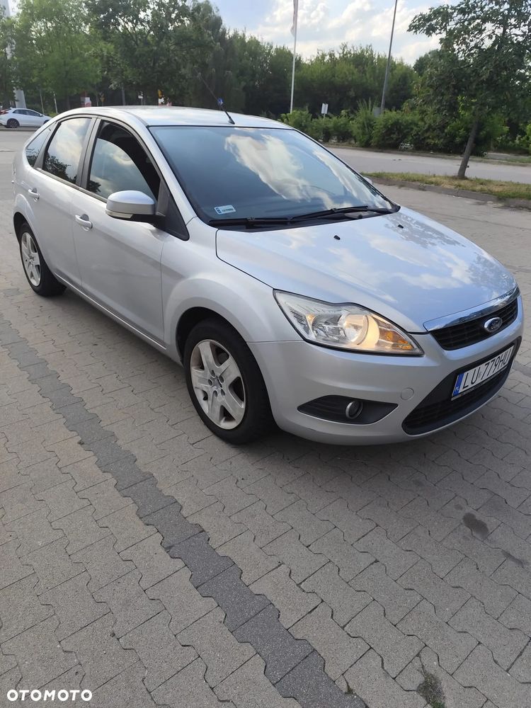 Ford Focus 1.6 16V Ambiente - 2