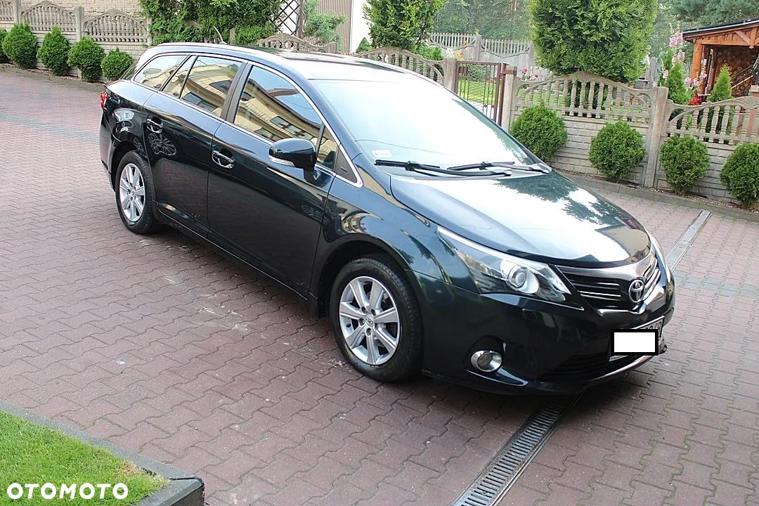 Toyota Avensis 2.0 D-4D Premium - 1