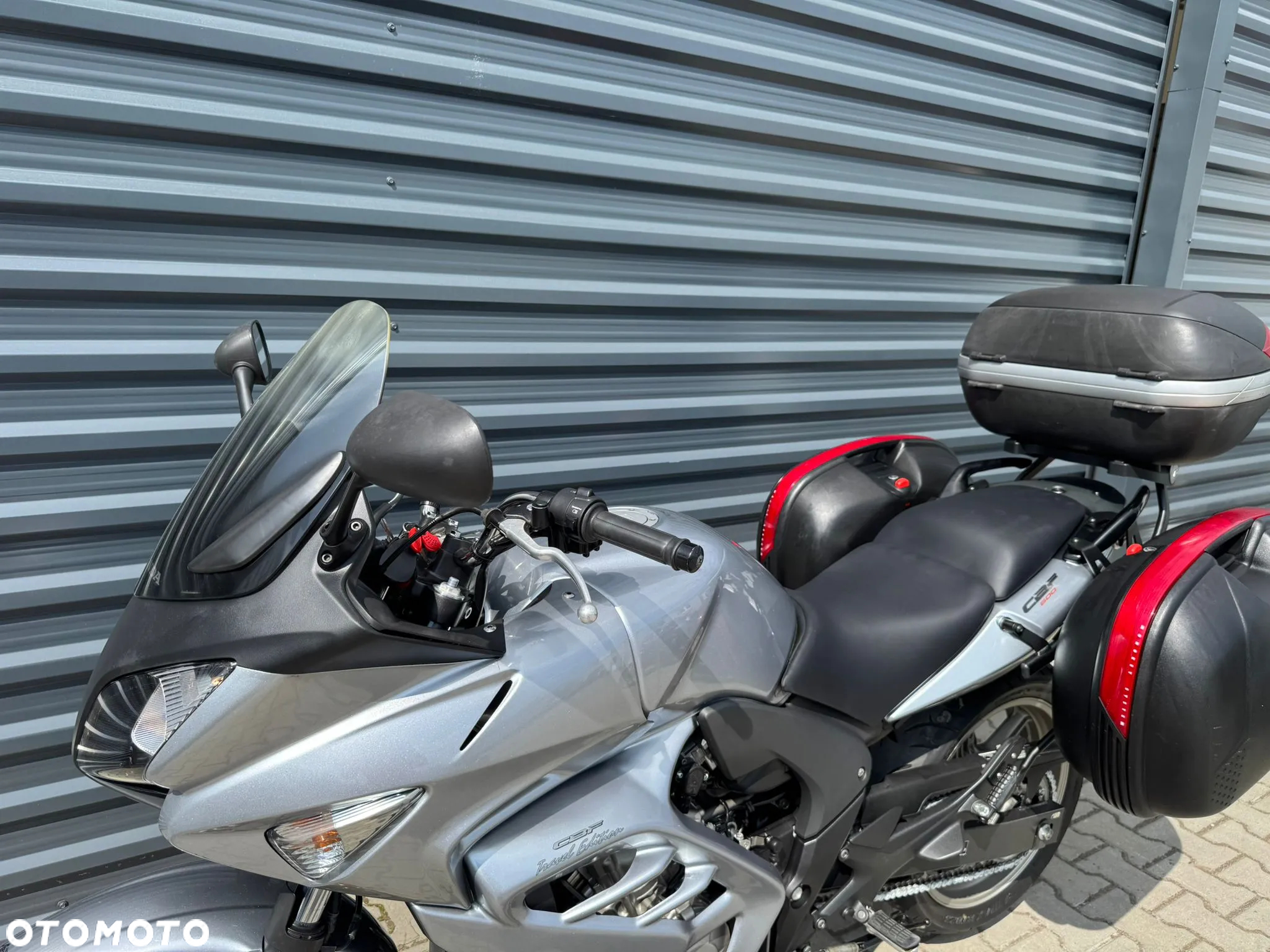 Honda CBF - 12