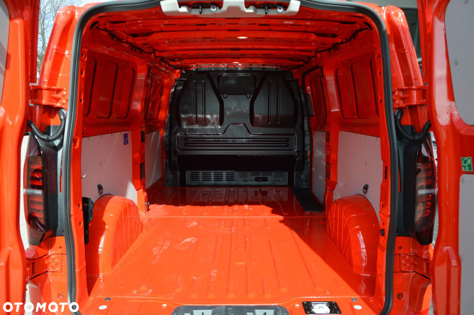 Volkswagen Transporter NOWY TRANSPORTER 4MOTION - 27