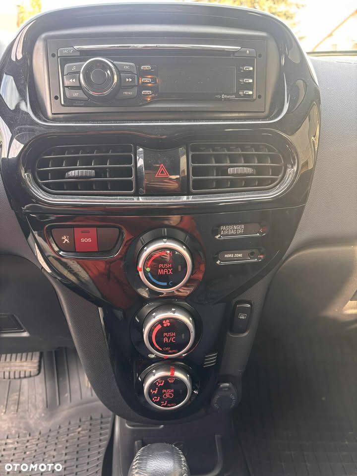 Peugeot iOn - 9