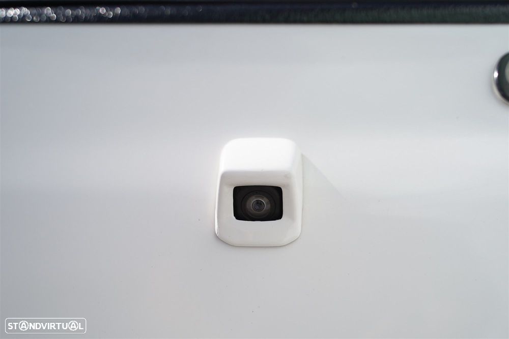 Toyota Hilux 3.0 D-4D 4WD CD Tracker - 5