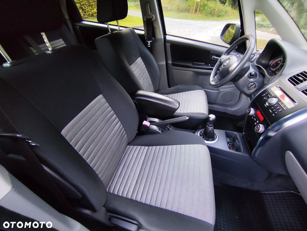 Suzuki SX4 1.6 Premium 4WD - 18