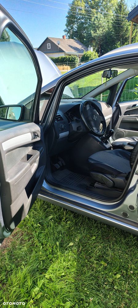 Opel Zafira 1.8 Cosmo - 10