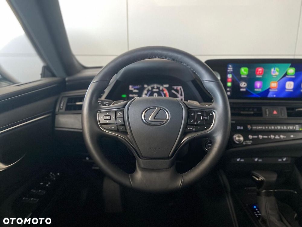 Lexus ES 300h Business Edition - 14