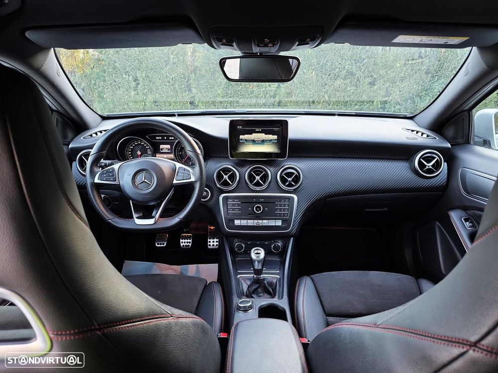 Mercedes-Benz A 180 d AMG Line - 22