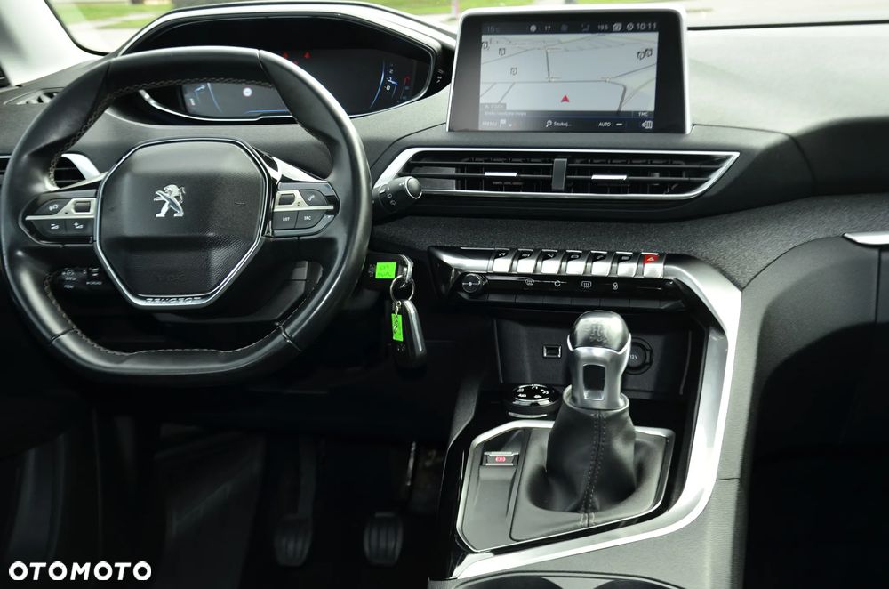 Peugeot 5008 BlueHDi 150 Allure - 21