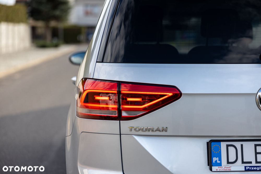 Volkswagen Touran 2.0 TDI BMT Highline DSG - 11