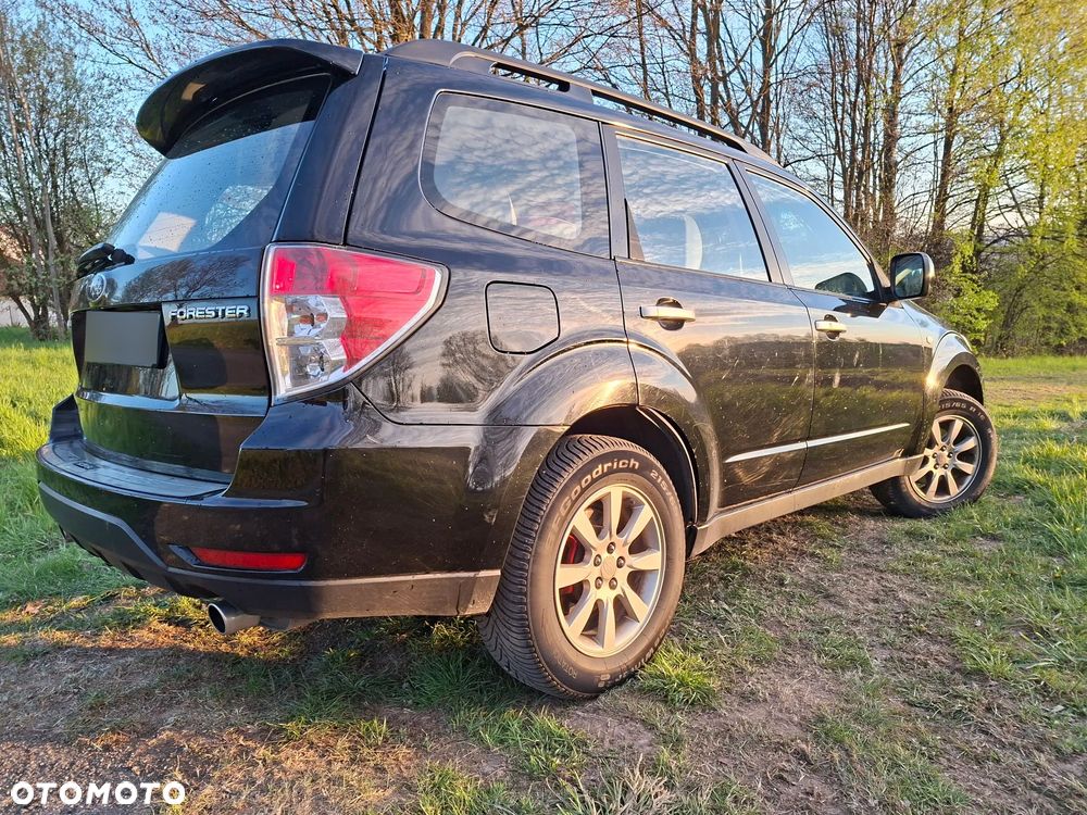 Subaru Forester 2.0X Exclusive - 2