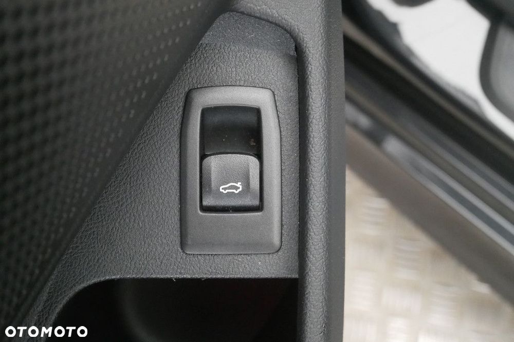 BMW Seria 3 - 18