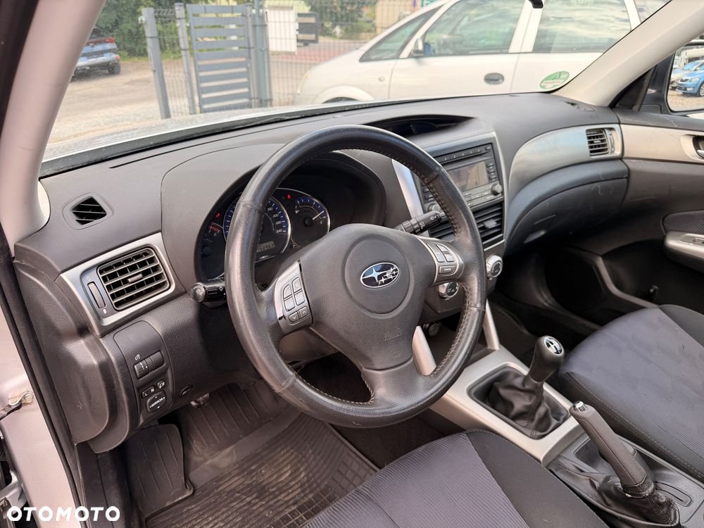 Subaru Forester 2.0 XA TRE - 27