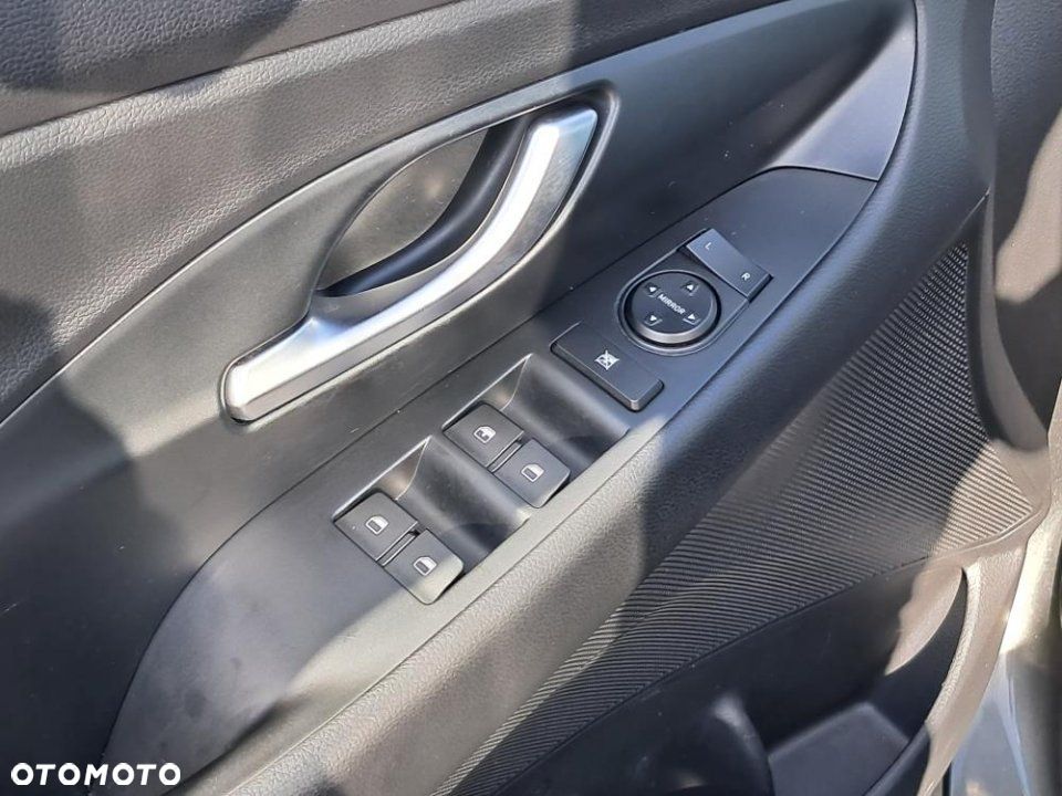 Hyundai i30 - 17