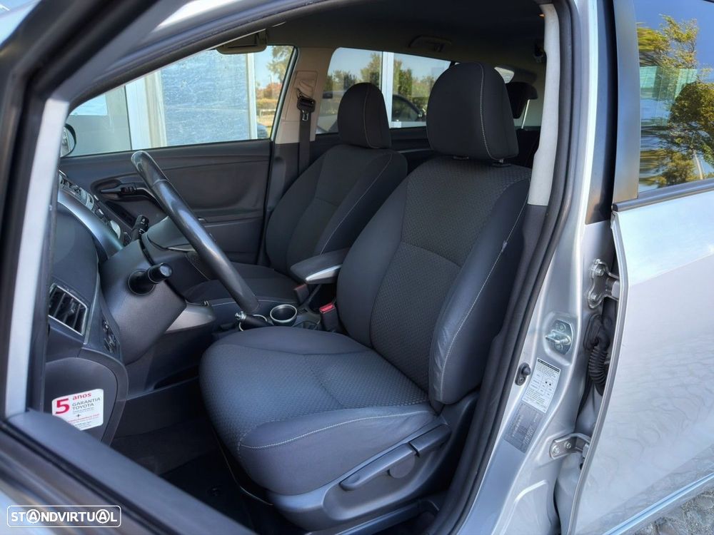 Toyota Verso 2.0 D-4D Exclusive+GPS - 6