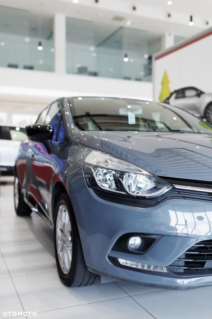 Renault Clio - 12