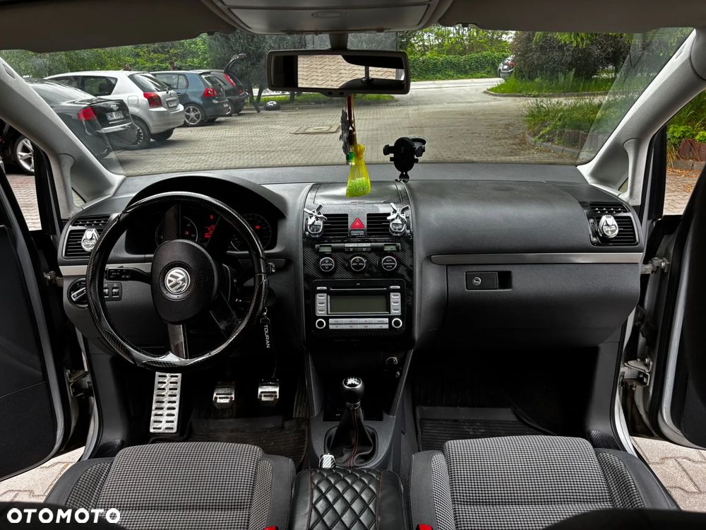 Volkswagen Touran 2.0 TDI Highline - 10