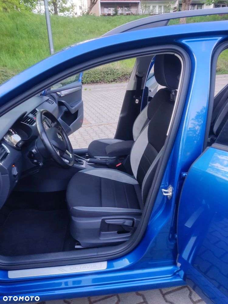 Skoda Octavia 1.4 TSI Joy DSG - 11