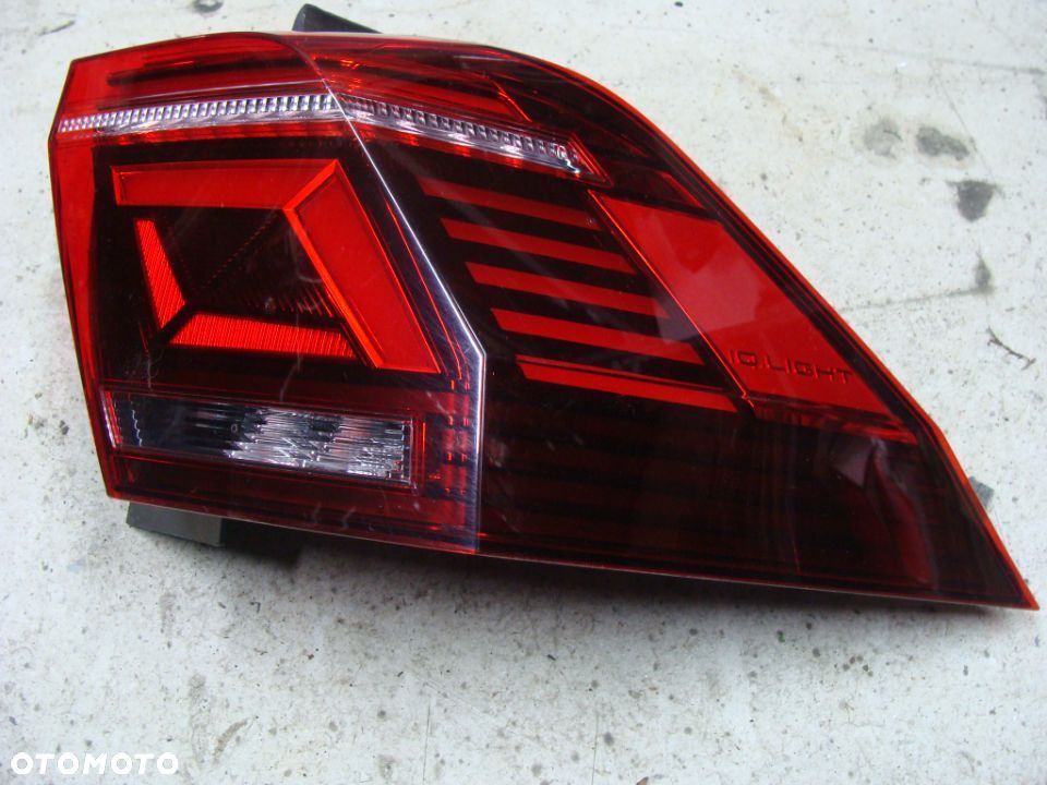 VW TIGUAN 2 II LAMPA PRAWA TYŁ LED 5NA945208G - 1