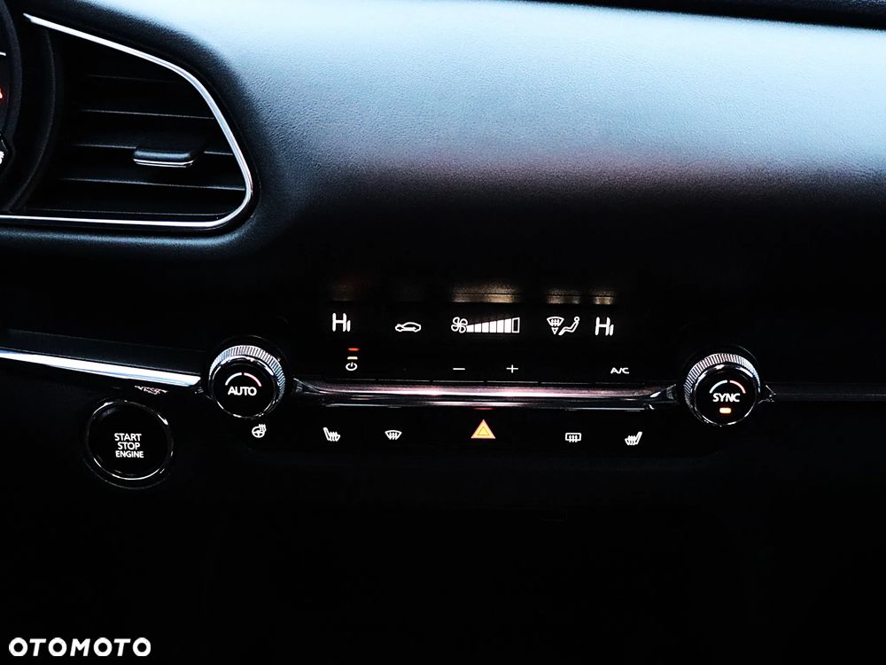 Mazda CX-30 2.0 mHEV Hikari 2WD - 31