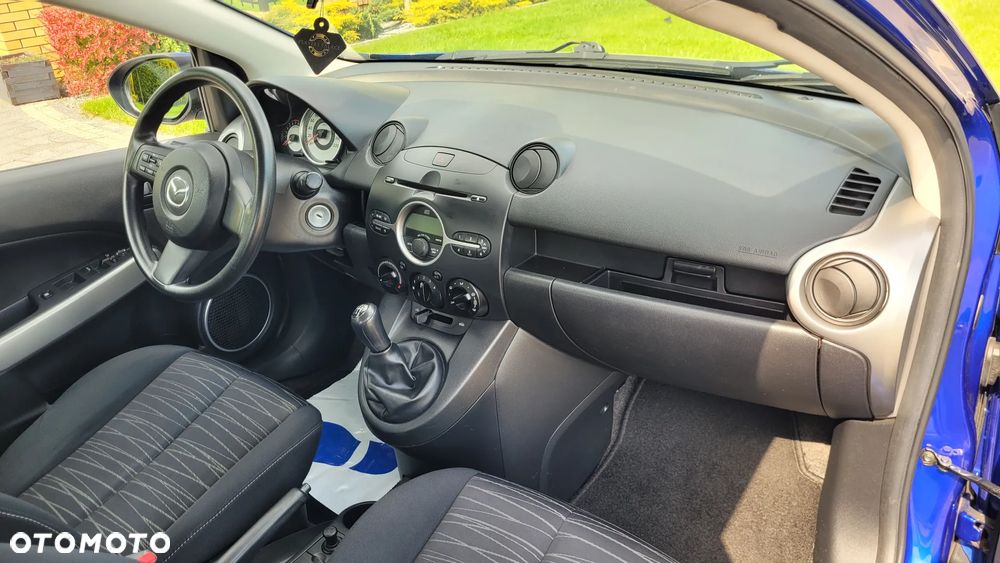 Mazda 2 - 40