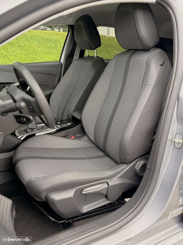 Peugeot 208 1.2 PureTech Allure - 34