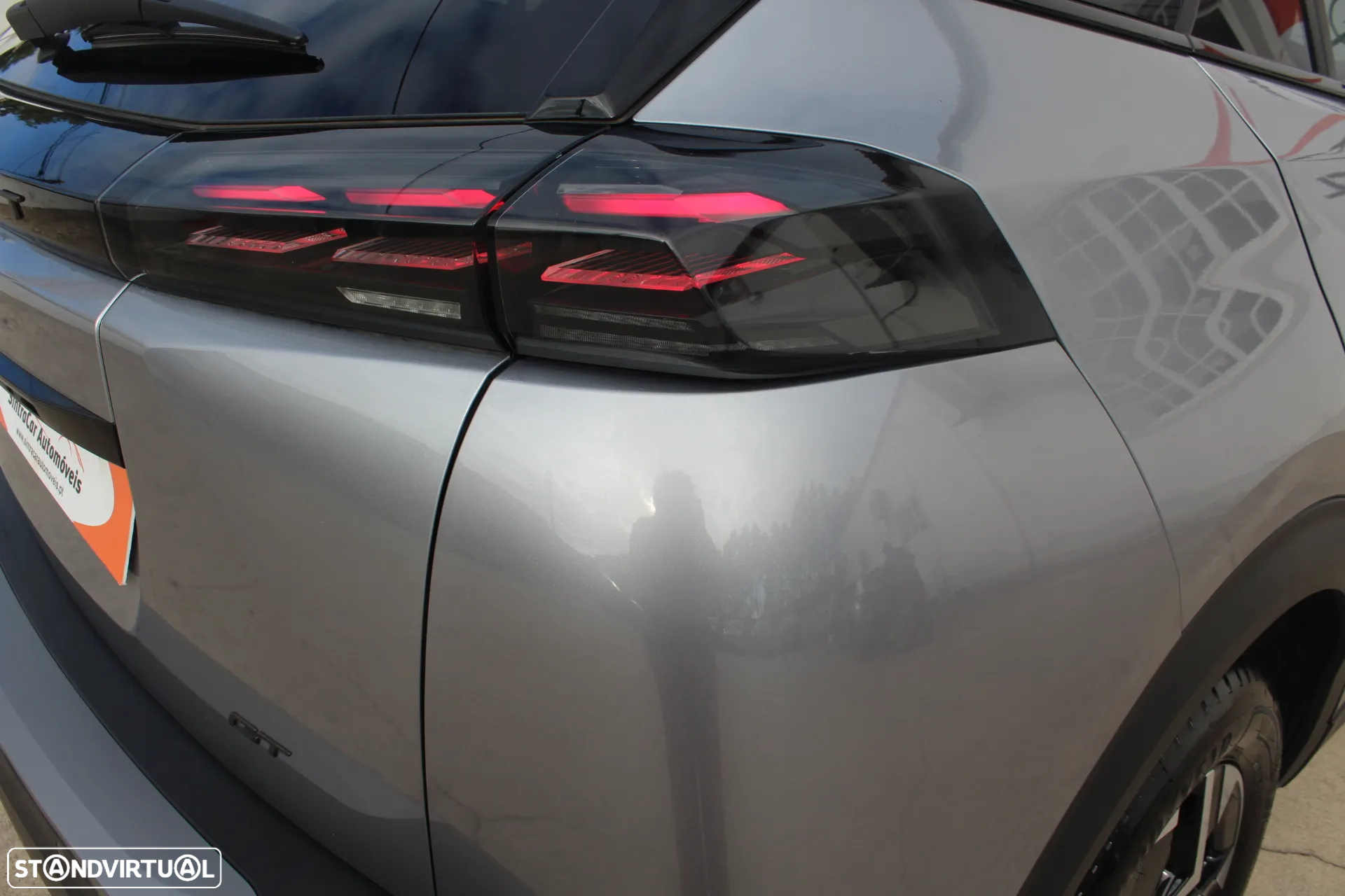 Peugeot 2008 1.2 PureTech GT EAT8 - 13