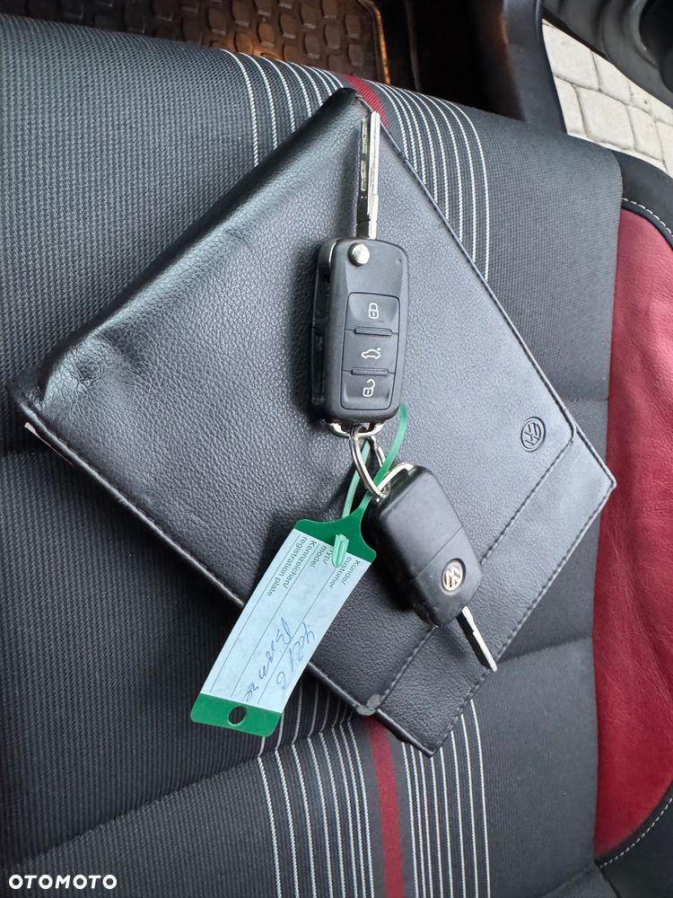 Volkswagen Golf - 31