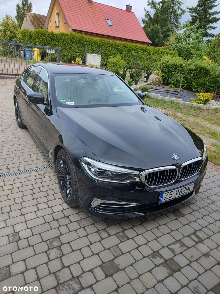 BMW Seria 5 530e iPerformance Luxury Line - 11