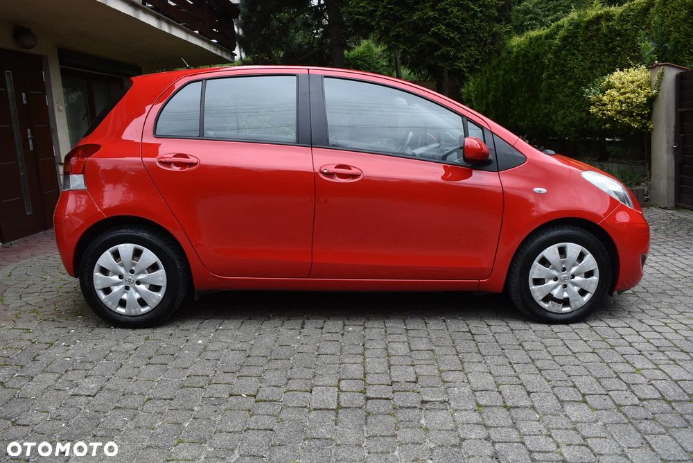Toyota Yaris 1.33 VVT-i Executive - 2