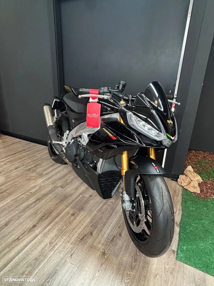 Aprilia Tuono V4 1100 FACTORY ULTRA DARK - 1