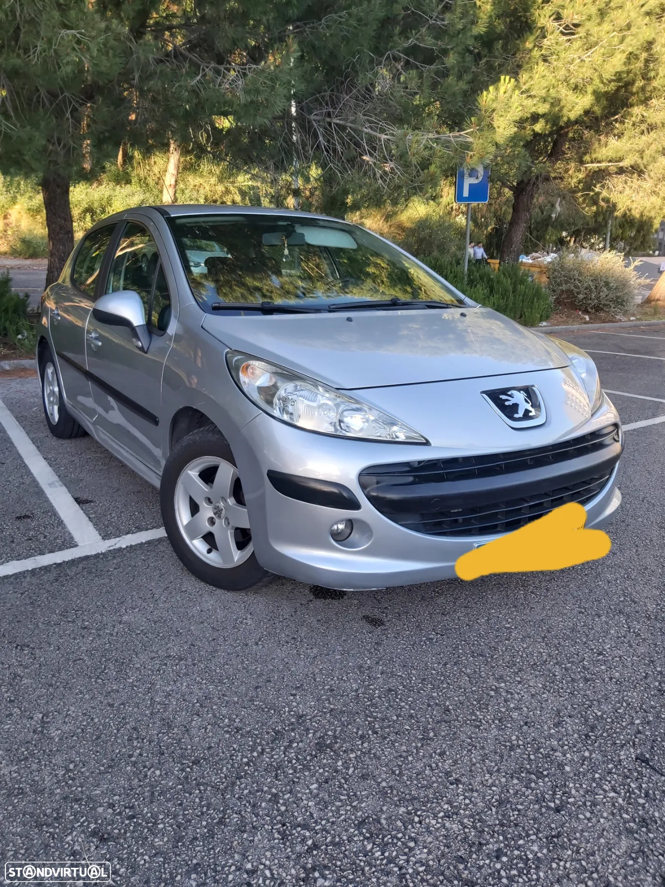 Peugeot 207 1.4 HDi Premium - 2