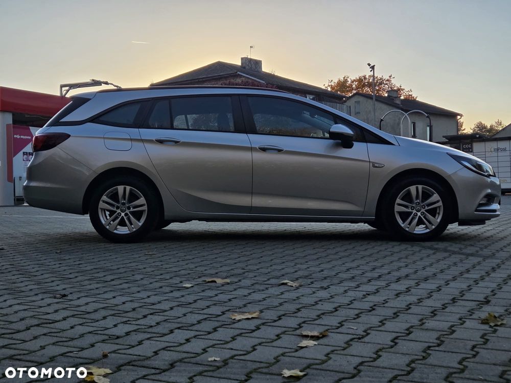 Opel Astra 1.6 CDTI Dynamic - 28