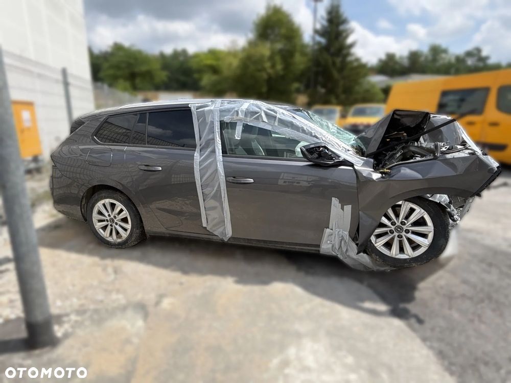 Opel Astra 1.5 D Business Elegance - 6