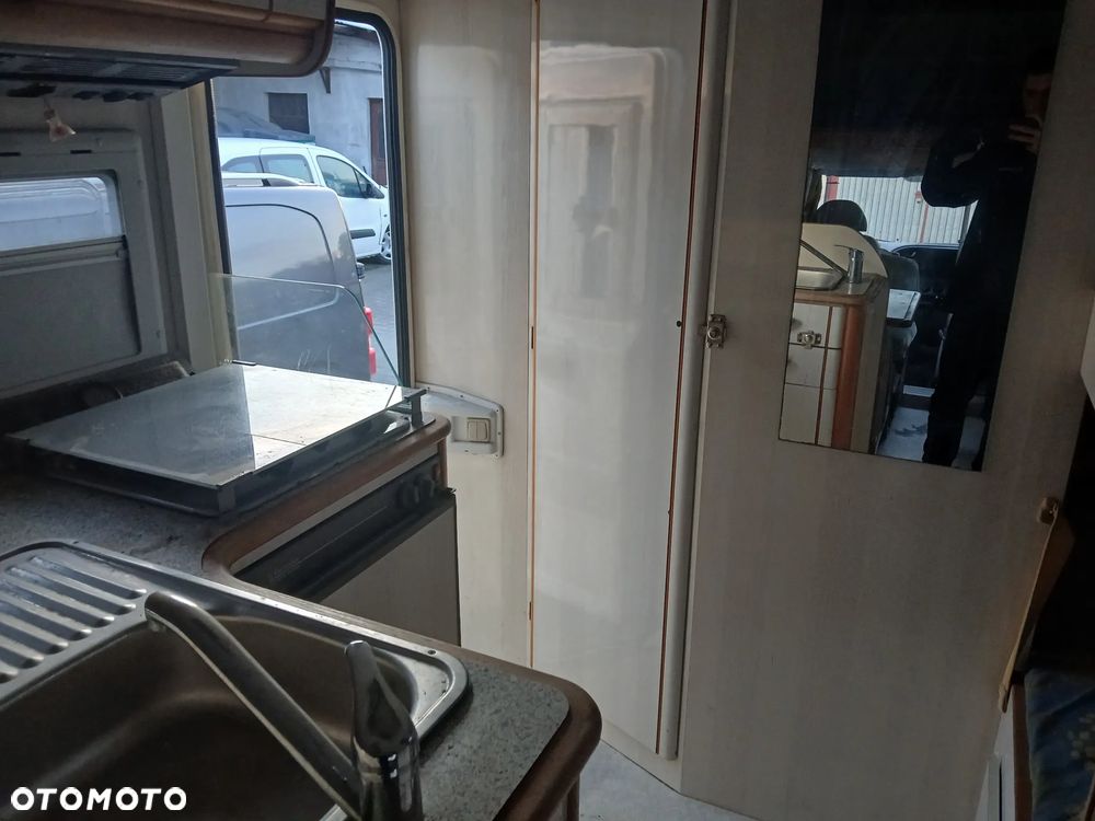 Ford Transit - 18