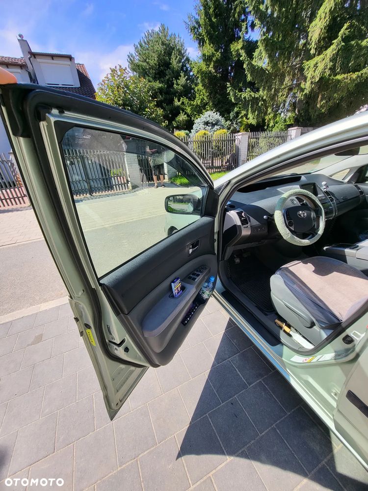 Toyota Prius - 7
