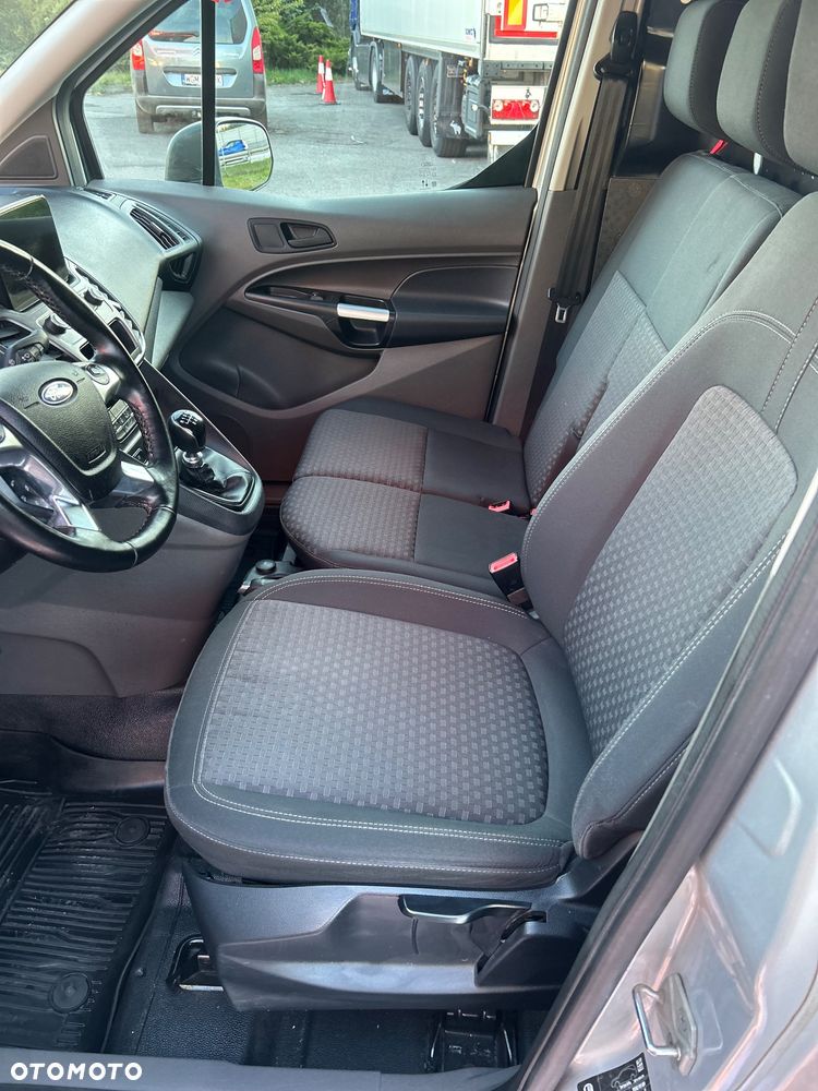 Ford Transit Connect - 16