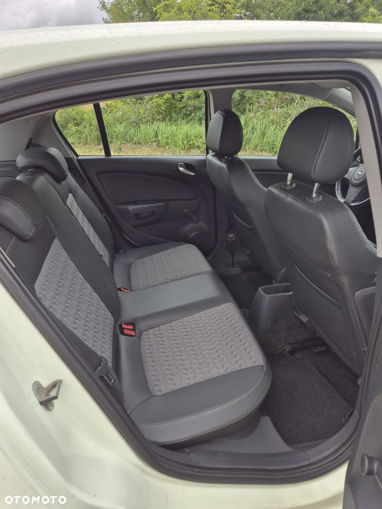 Opel Corsa 2011 photo 5