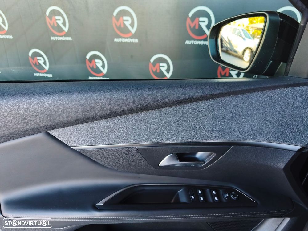 Peugeot 3008 1.5 BlueHDi Allure - 30