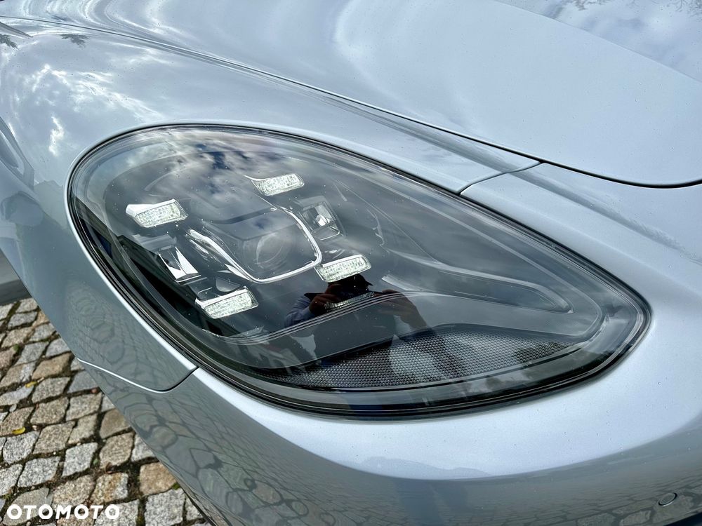 Porsche Panamera 4 - 39